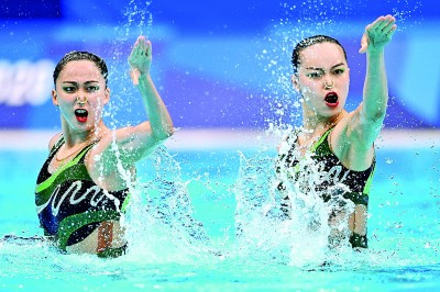 黃雪辰、孫文雁：花樣游泳摘銀