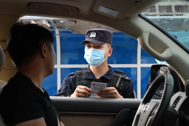 厲害了！云南這個(gè)95后緝毒警，6年繳毒180公斤 圖片來(lái)源于云南警方