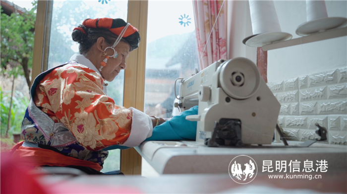 【新時(shí)代 新迪慶】聽(tīng)！這是來(lái)自迪慶的民族團(tuán)結(jié)贊歌.00_03_17_21.Still005