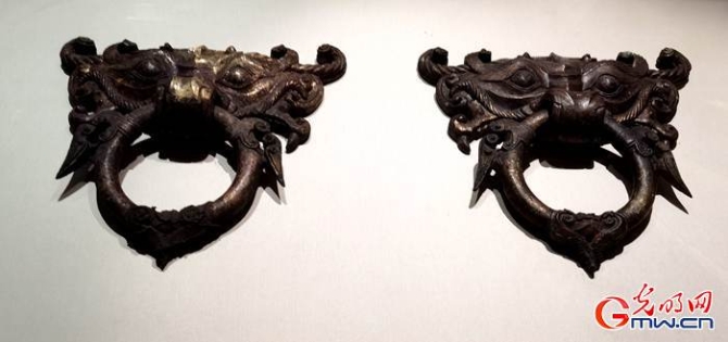 對襟款式、絲線編綴，揭秘兩千多年前南越王絲縷玉衣之謎