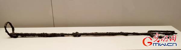 對襟款式、絲線編綴，揭秘兩千多年前南越王絲縷玉衣之謎