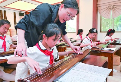 紓解“媽媽們的焦慮”還需要再加把勁 紓解“媽媽們的焦慮”還需要再加把勁