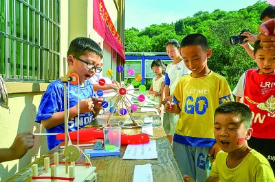 紓解“媽媽們的焦慮”還需要再加把勁 紓解“媽媽們的焦慮”還需要再加把勁