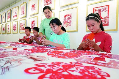 紓解“媽媽們的焦慮”還需要再加把勁 紓解“媽媽們的焦慮”還需要再加把勁