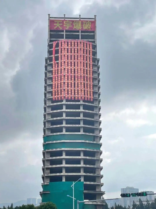 640.webp (1) 640.webp (1)