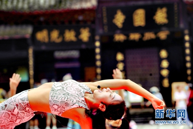 1127829832_16308243352751n