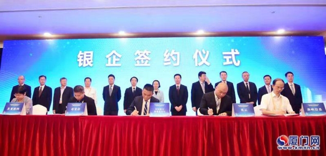 00300558837_cdb5d8bf 00300558837_cdb5d8bf