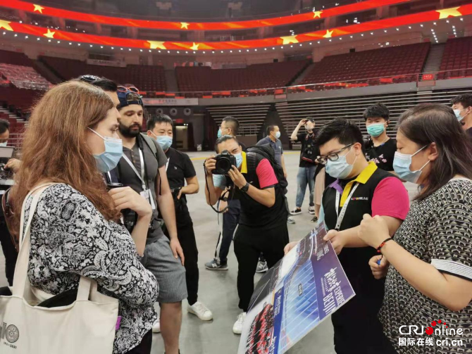 外籍大V探館冬奧會 點贊場館建設的“北京智慧”_fororder_圖片3