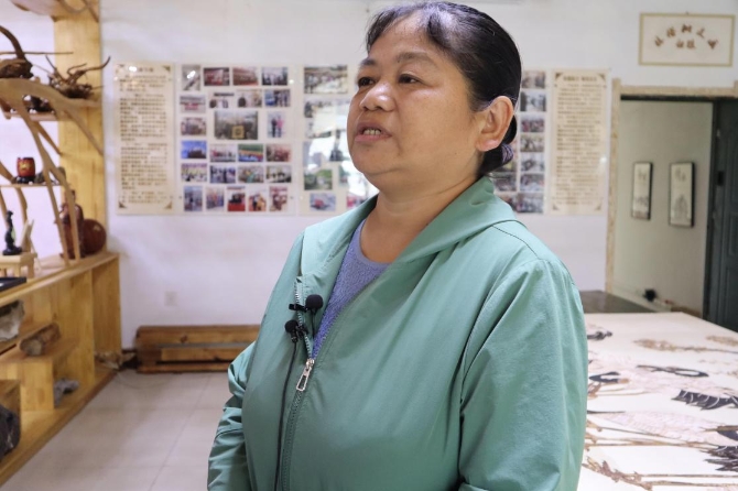 (趙桂華在接受記者采訪 央視網(wǎng)記者 王靜遠(yuǎn) 攝)