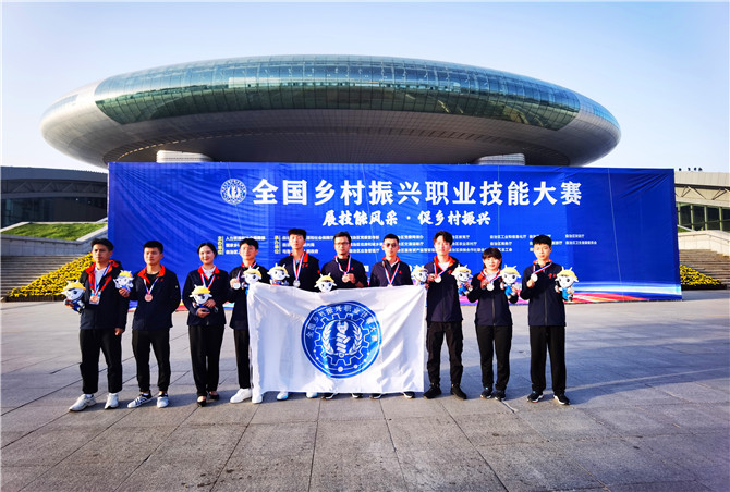 webwxgetmsgimg4 (8) webwxgetmsgimg4 (8)