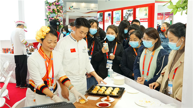 webwxgetmsgimg5 (4) webwxgetmsgimg5 (4)