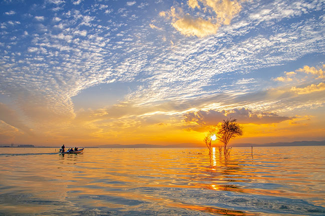 滇池風(fēng)光 滇池風(fēng)光