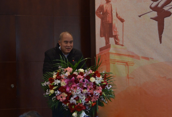 昆明市社科聯(lián)原主席龍東林