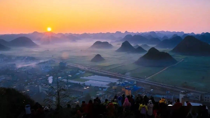 e79f7f16d149418da3eb07367395d3ce e79f7f16d149418da3eb07367395d3ce