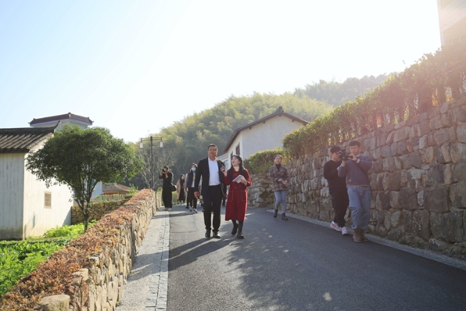 229363_c3a7e22f-f896-452b-969e-75248a1d8c61 229363_c3a7e22f-f896-452b-969e-75248a1d8c61