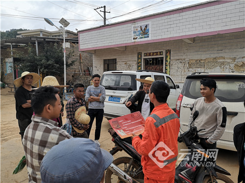 00304318644_5f3e87fe 00304318644_5f3e87fe