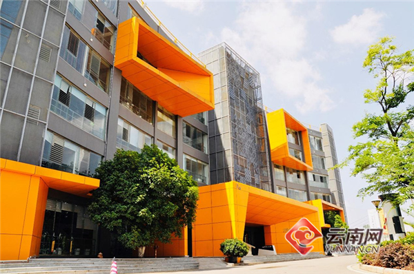 00304319900_87a8ff7c