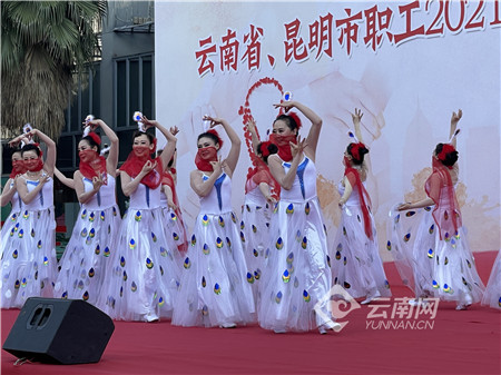 00304321476_3110b7b0 00304321476_3110b7b0