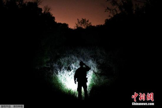 dcbc1ba865db4f449a62cf0147e906b1