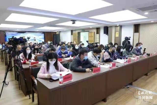 我省力爭2025年全省技能人才超500萬人高技能人才達(dá)155萬人 (1).jpg