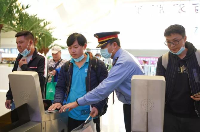 640.webp (8) 640.webp (8)