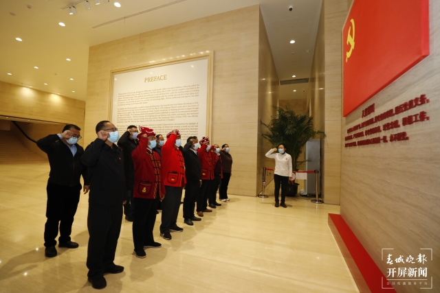 滄源縣邊境村老支書代表赴上海參觀學(xué)習(xí)