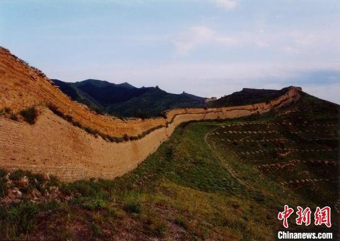 雁門關(guān)長城 楊峻峰 攝