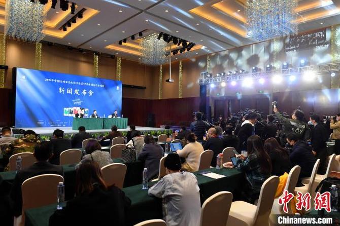 中國(guó)電影金雞獎(jiǎng)新增最佳外語(yǔ)片獎(jiǎng)11部香港經(jīng)典影片將集中展映