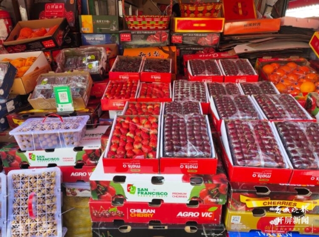 昆明車?yán)遄樱ㄩ_(kāi)屏新聞?dòng)浾?孫江葒 攝)