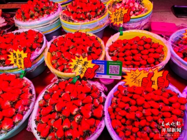 昆明車?yán)遄樱ㄩ_(kāi)屏新聞?dòng)浾?孫江葒 攝)