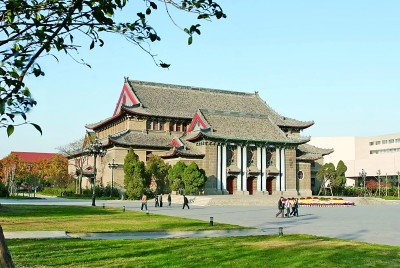 知行合一，書寫新時代青春華章