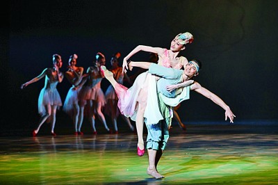 上海，一座“全年有戲”的城市