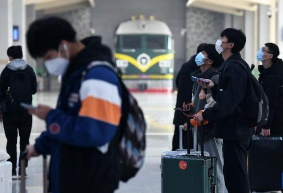 “春運(yùn)+防疫” 暖心舉措讓身處異地的他們平安返鄉(xiāng)