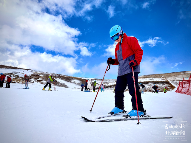 云南會澤高山滑雪場成冰雪歡樂園.png