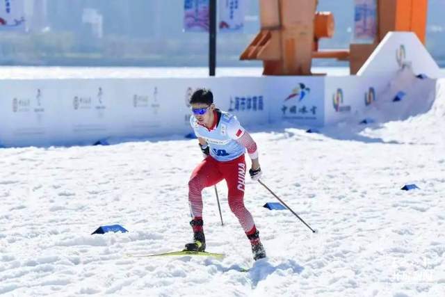 越野滑雪比賽時(shí)照片(12811932)-20220207215158.jpg