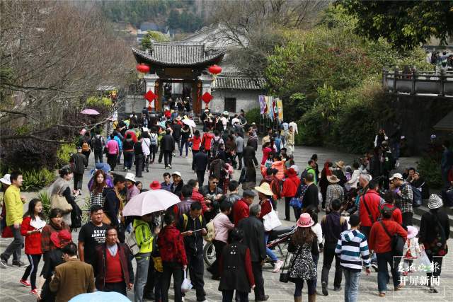 春節(jié)期間保山接待游客85萬余人次 崔敏 通訊員 楊佳輝 攝