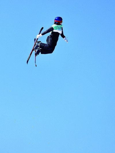 青春——奮斗創(chuàng)造輝煌 青春——奮斗創(chuàng)造輝煌