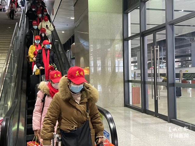 今年，云南確保農(nóng)村勞動(dòng)力轉(zhuǎn)移就業(yè)1500萬人以上（開屏新聞?dòng)浾?張?zhí)镱＃? style=