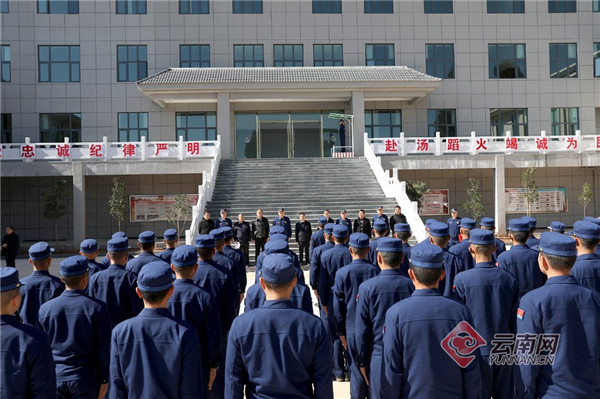 00304483872_cdb4ffbf 00304483872_cdb4ffbf