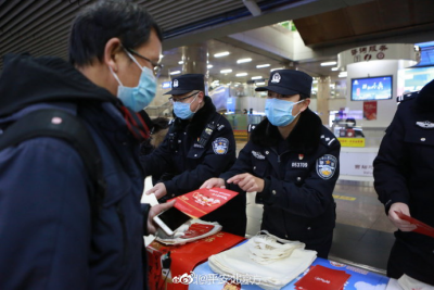 “人努力”“天幫忙”成就冬奧“北京藍(lán)”