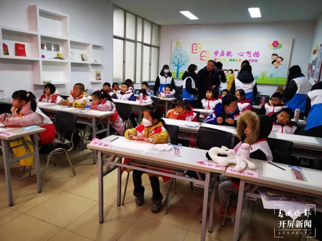 50名大學(xué)生“返家鄉(xiāng)”助力西山發(fā)展