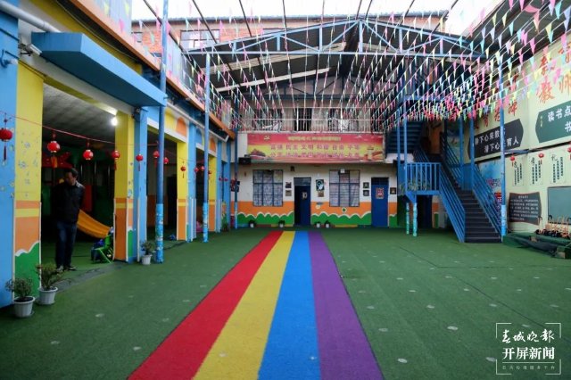 官渡區(qū)叫停3家無證“幼兒園” 200余名幼兒正分流入園(通訊員 虞楊 李昊 攝)