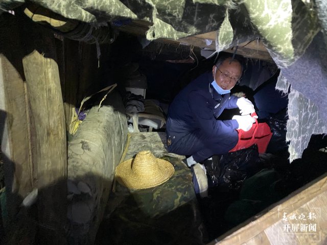 50余名執(zhí)法人員開展涉漁違法行為執(zhí)法 (3).jpg