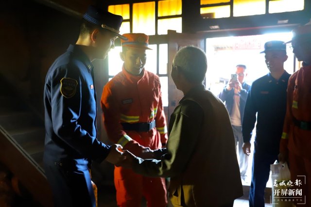 學雷鋒日｜石林森林消防深入開展“學雷鋒，憶初心”活動