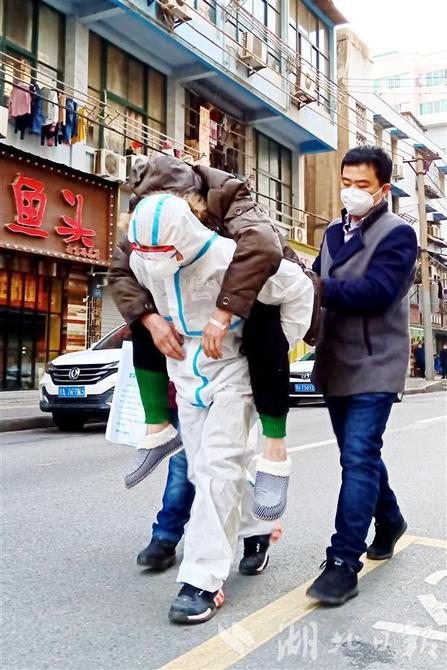 總書(shū)記是人民最可信賴的核心——疫情防控、疫后重振親歷者感懷 