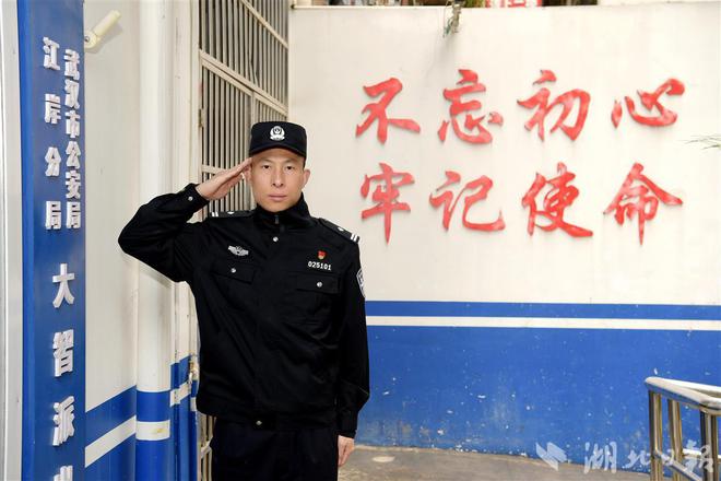 總書(shū)記是人民最可信賴的核心——疫情防控、疫后重振親歷者感懷 