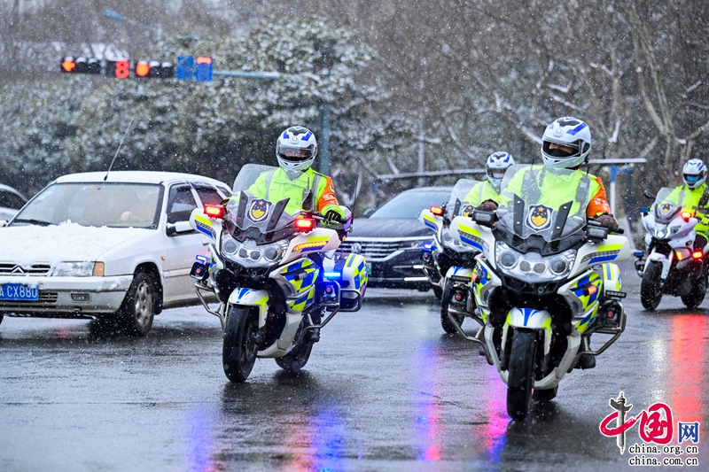 70f38eb6-f0e6-4f8d-b999-00d70ce81ed0