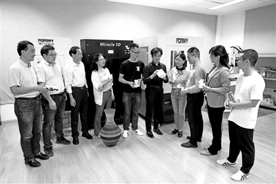 jyl03102_b jyl03102_b