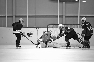 借力冬奧推動校園冰雪運動發(fā)展