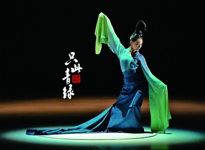 把傳統(tǒng)文化“雅致感”融入服裝 把傳統(tǒng)文化“雅致感”融入服裝